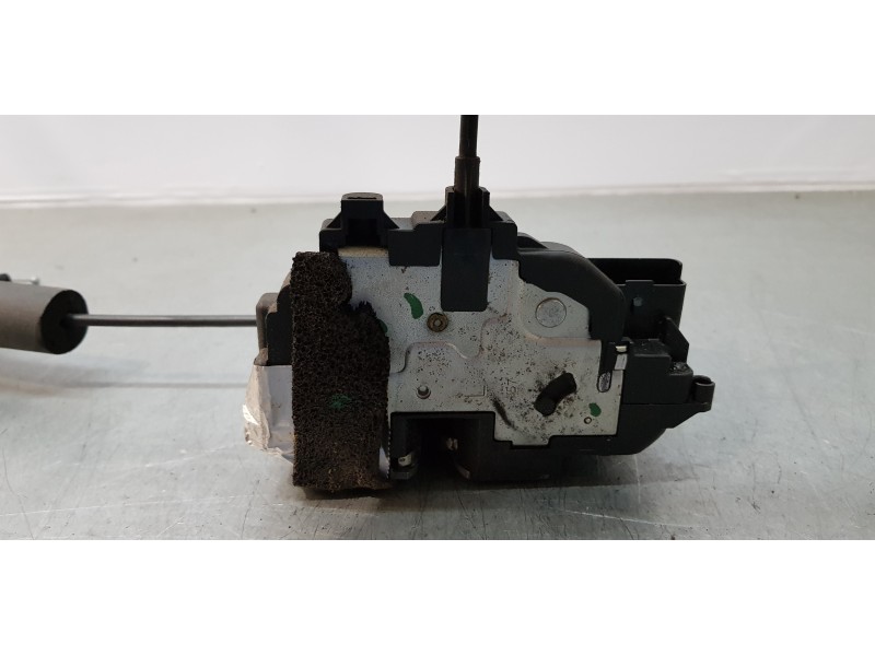 Recambio de cerradura puerta trasera izquierda para renault laguna iii expression referencia OEM IAM 825010003R   Recambio de cerradura puerta trasera izquierda para renault laguna iii expression referencia OEM IAM 825010003R