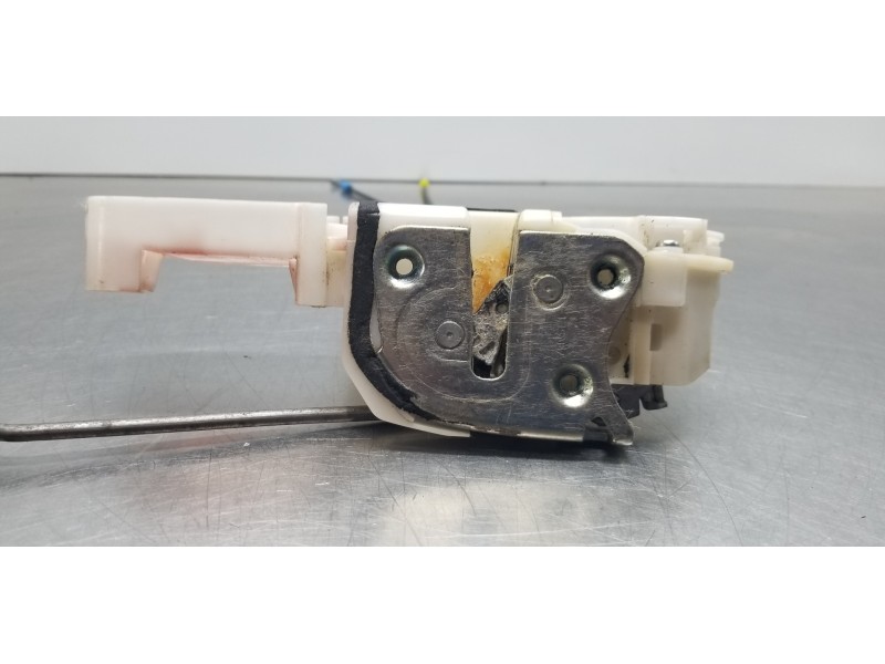 Recambio de cerradura puerta delantera izquierda para mitsubishi asx (ga0w) challenge 2wd referencia OEM IAM 5715A589  