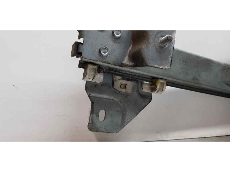 Recambio de elevalunas trasero izquierdo para dacia lodgy laureate referencia OEM IAM 827217782R   Recambio de elevalunas trasero izquierdo para dacia lodgy laureate referencia OEM IAM 827217782R