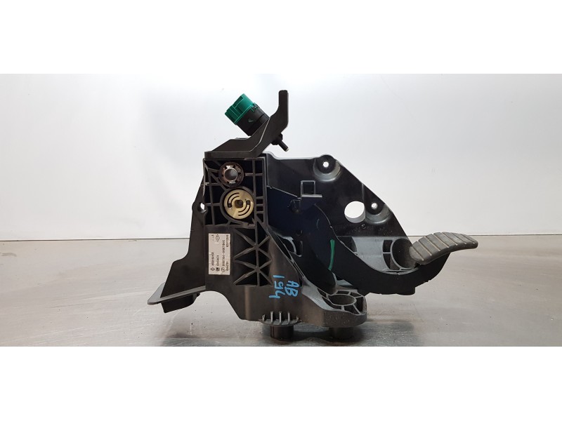 Recambio de pedal freno para fiat talento kombi (296) l1h1 1,0t family (m1) referencia OEM IAM 465016415R   Recambio de pedal freno para fiat talento kombi (296) l1h1 1,0t family (m1) referencia OEM IAM 465016415R