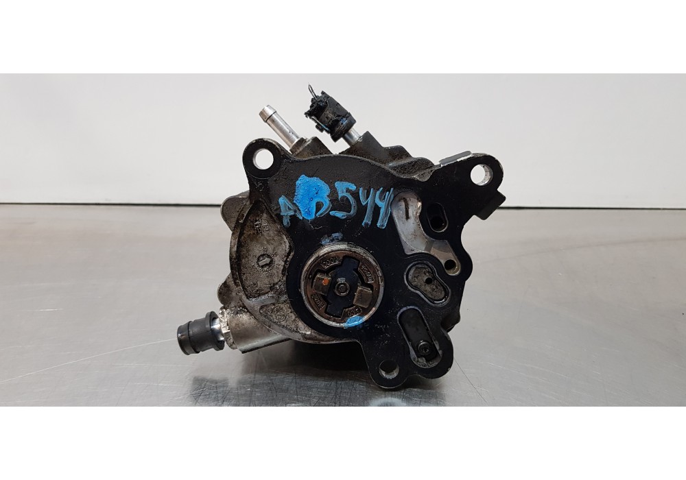 Recambio de depresor freno / bomba vacio para audi a3 (8p) 2.0 tdi attraction referencia OEM IAM 03G145209  