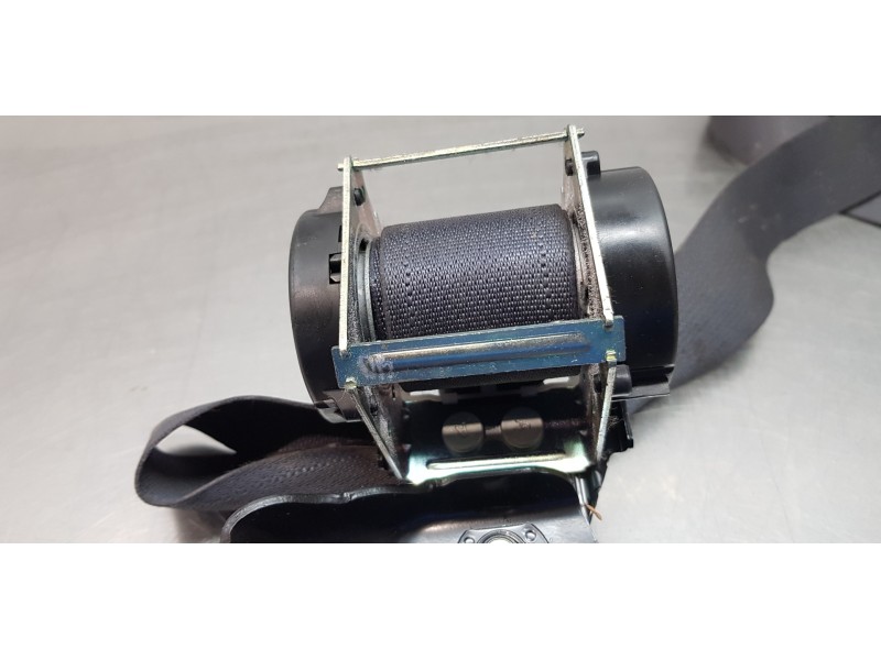 Recambio de cinturon seguridad trasero derecho para mitsubishi asx (ga0w) challenge 2wd referencia OEM IAM 7000B446XA 6176638  Recambio de cinturon seguridad trasero derecho para mitsubishi asx (ga0w) challenge 2wd referencia OEM IAM 7000B446XA 6176638