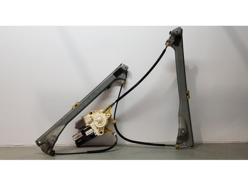 Recambio de elevalunas delantero derecho para renault laguna iii expression referencia OEM IAM 807300002R   Recambio de elevalunas delantero derecho para renault laguna iii expression referencia OEM IAM 807300002R