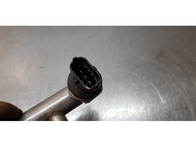 Recambio de rampa inyectora para ford fiesta (ccn) trend referencia OEM IAM DM5G9H487AA   Recambio de rampa inyectora para ford fiesta (ccn) trend referencia OEM IAM DM5G9H487AA