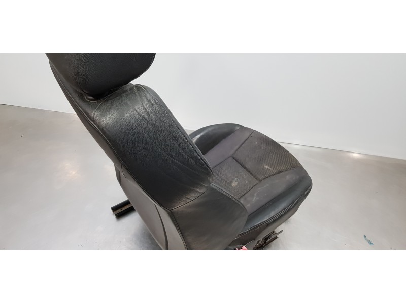 Recambio de juego asientos completo para audi a1 (8x) attraction referencia OEM IAM 6R3881105K 6R3881045AM SLINE