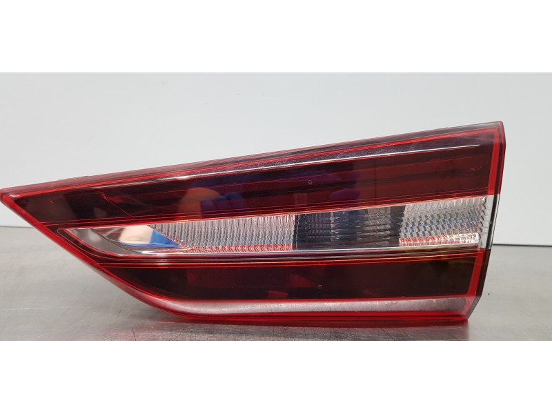 Recambio de piloto trasero derecho interior para opel grandland x excellence referencia OEM IAM 3647484 81670201  Recambio de piloto trasero derecho interior para opel grandland x excellence referencia OEM IAM 3647484 81670201