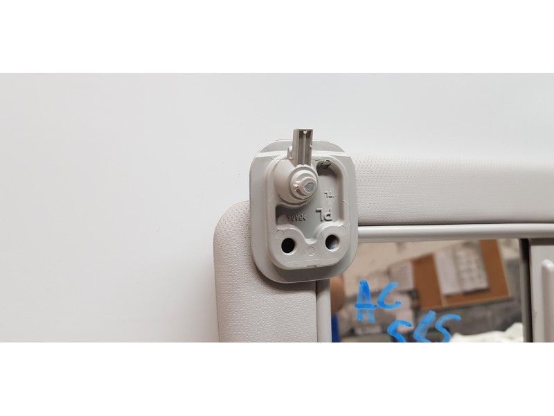 Recambio de parasol izquierdo para hyundai tucson essence bluedrive 2wd referencia OEM IAM 85201D3500TTX  