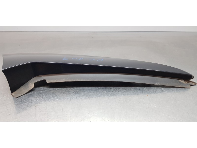 Recambio de moldura para opel grandland x excellence referencia OEM IAM 95525329   Recambio de moldura para opel grandland x excellence referencia OEM IAM 95525329