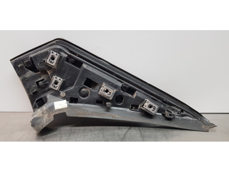 Recambio de moldura para opel grandland x excellence referencia OEM IAM 95525330   Recambio de moldura para opel grandland x excellence referencia OEM IAM 95525330