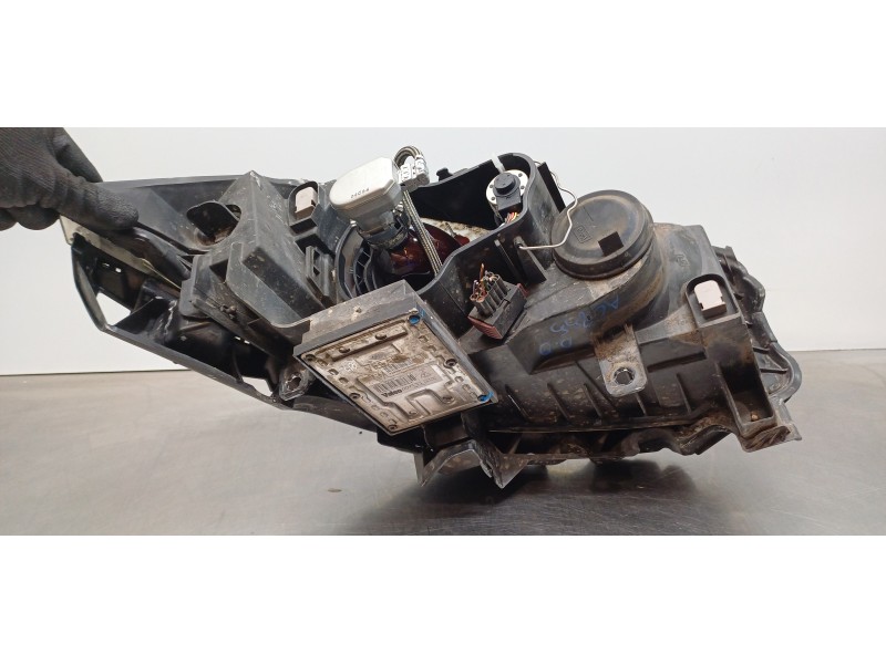 Recambio de faro izquierdo para renault megane ii berlina 3p confort authentique referencia OEM IAM 7701054660   Recambio de faro izquierdo para renault megane ii berlina 3p confort authentique referencia OEM IAM 7701054660