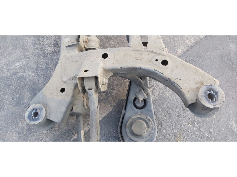 Recambio de puente trasero para hyundai tucson essence bluedrive 2wd referencia OEM IAM 55405D7000  