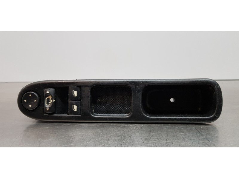 Recambio de mando elevalunas delantero izquierdo para peugeot 307 berlina (s2) x-line referencia OEM IAM 96404778XT   Recambio de mando elevalunas delantero izquierdo para peugeot 307 berlina (s2) x-line referencia OEM IAM 96404778XT