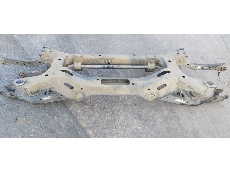 Recambio de puente trasero para hyundai tucson essence bluedrive 2wd referencia OEM IAM 55405D7000  