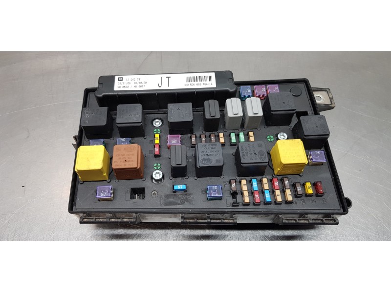 Recambio de caja reles / fusibles para opel astra h berlina enjoy referencia OEM IAM 13242781 5DK00946410  Recambio de caja reles / fusibles para opel astra h berlina enjoy referencia OEM IAM 13242781 5DK00946410