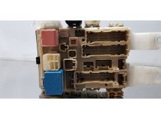 Recambio de caja reles / fusibles para toyota verso comfort referencia OEM IAM 827300F052A   2