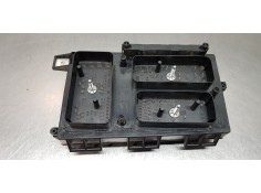 Recambio de caja reles / fusibles para opel astra h berlina enjoy referencia OEM IAM 13242781 5DK00946410  2