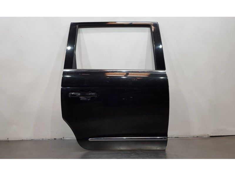 Recambio de puerta trasera derecha para ssangyong rodius xdi limited referencia OEM IAM 6300421200  
