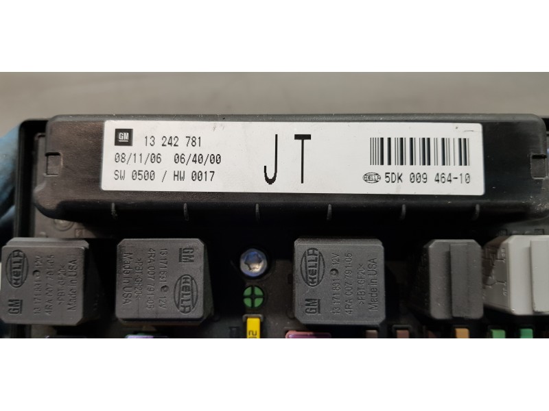 Recambio de caja reles / fusibles para opel astra h berlina enjoy referencia OEM IAM 13242781 5DK00946410  Recambio de caja reles / fusibles para opel astra h berlina enjoy referencia OEM IAM 13242781 5DK00946410