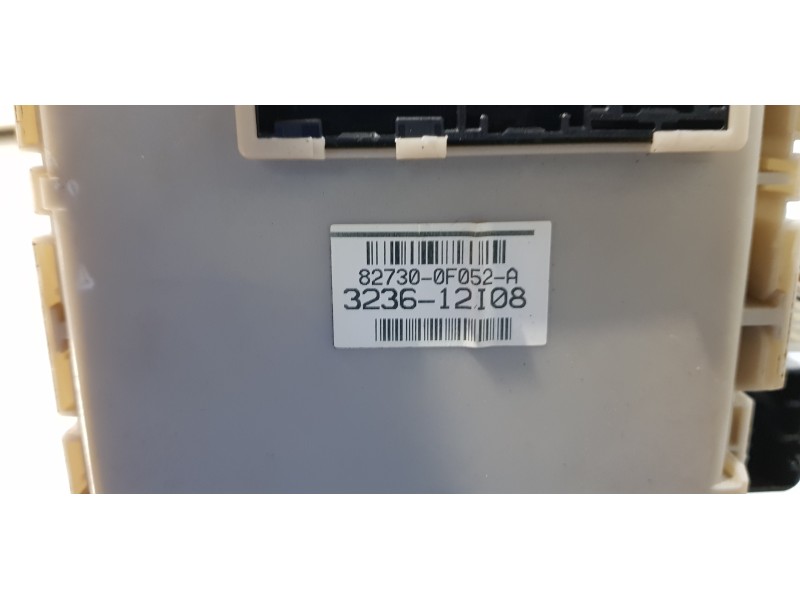 Recambio de caja reles / fusibles para toyota verso comfort referencia OEM IAM 827300F052A   Recambio de caja reles / fusibles para toyota verso comfort referencia OEM IAM 827300F052A