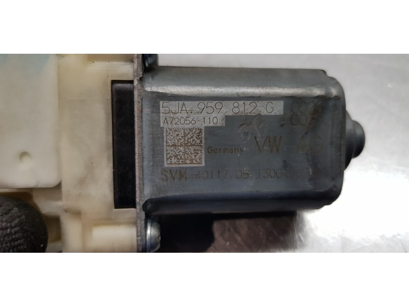 Recambio de motor elevalunas trasero derecho para seat toledo (kg3) reference referencia OEM IAM 5JA959812G   Recambio de motor elevalunas trasero derecho para seat toledo (kg3) reference referencia OEM IAM 5JA959812G