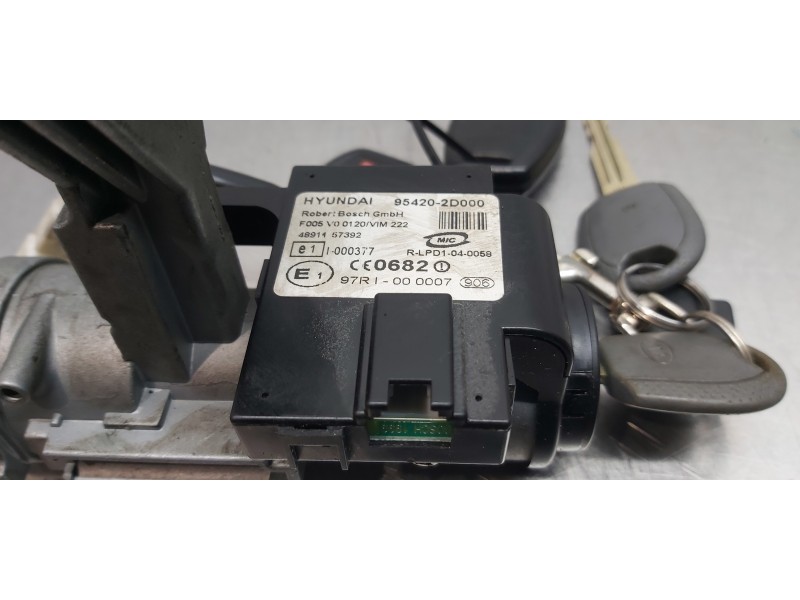 Recambio de antirrobo para kia cerato 1.6 lx familiar (5-ptas.) referencia OEM IAM 954202D000   Recambio de antirrobo para kia cerato 1.6 lx familiar (5-ptas.) referencia OEM IAM 954202D000