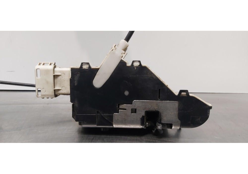 Recambio de cerradura puerta trasera derecha para citroen jumpy hdi 120 atlante l combi referencia OEM IAM 9681336180   Recambio de cerradura puerta trasera derecha para citroen jumpy hdi 120 atlante l combi referencia OEM IAM 9681336180