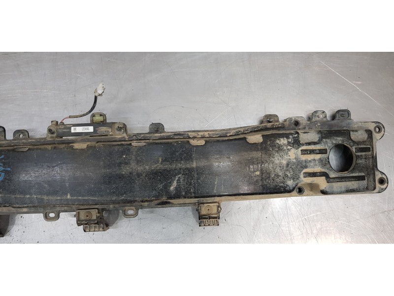 Recambio de refuerzo paragolpes trasero para hyundai tucson essence bluedrive 2wd referencia OEM IAM 86631D7000  