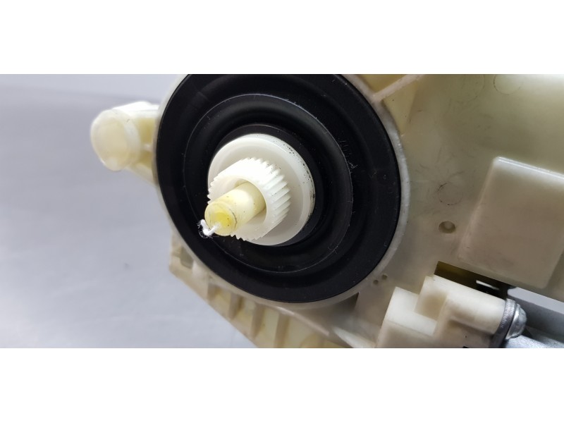 Recambio de motor elevalunas trasero izquierdo para seat toledo (kg3) reference referencia OEM IAM 5JA959811G   Recambio de motor elevalunas trasero izquierdo para seat toledo (kg3) reference referencia OEM IAM 5JA959811G