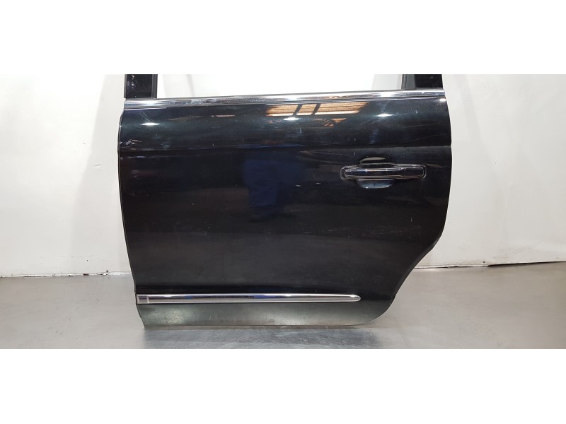 Recambio de puerta trasera izquierda para ssangyong rodius xdi limited referencia OEM IAM 6300321200  