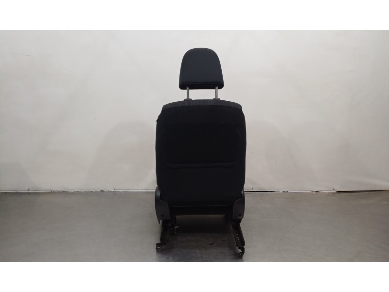 Recambio de asiento delantero izquierdo para toyota auris luna referencia OEM IAM 7144002N80B2   Recambio de asiento delantero izquierdo para toyota auris luna referencia OEM IAM 7144002N80B2