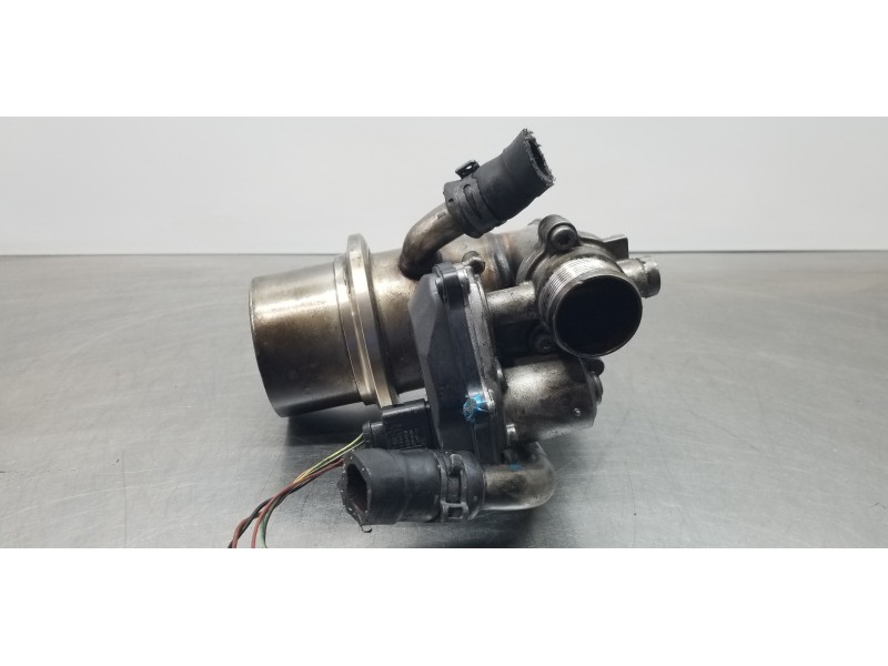 Recambio de enfriador egr para seat leon st (5f8) reference referencia OEM IAM 04L131512D A2C53420794  Recambio de enfriador egr para seat leon st (5f8) reference referencia OEM IAM 04L131512D A2C53420794