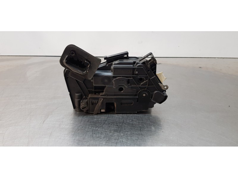 Recambio de cerradura puerta trasera izquierda para skoda octavia combi (5e5) ambition referencia OEM IAM 5E0839015  
