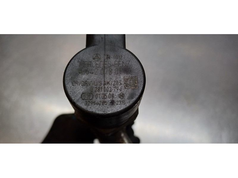 Recambio de rampa inyectora para mercedes viano (w639) 3,0 cdi lang (639.813) referencia OEM IAM A6420780149  