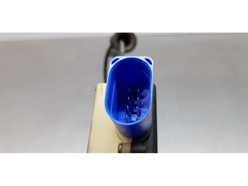 Recambio de cerradura puerta delantera izquierda para volkswagen polo (9n3) advance referencia OEM IAM 3B1837015AM  