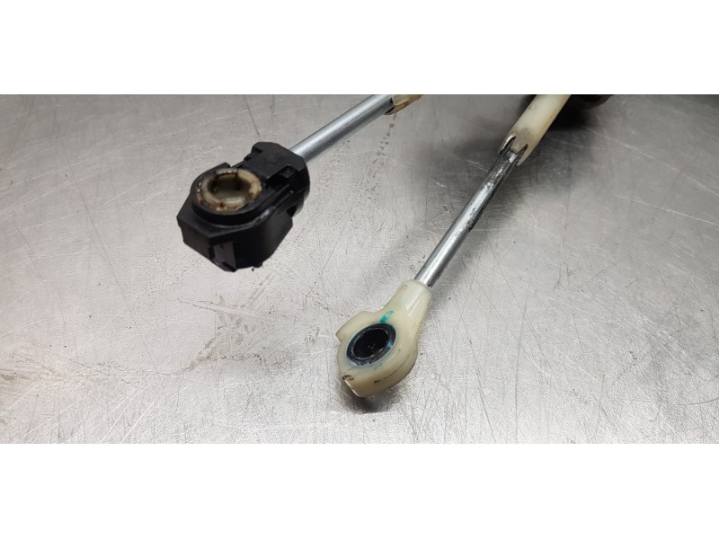 Recambio de varillaje cambio para hyundai tucson essence bluedrive 2wd referencia OEM IAM 43794D7100  