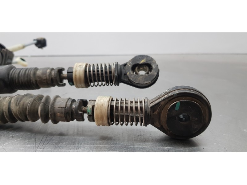 Recambio de varillaje cambio para hyundai tucson essence bluedrive 2wd referencia OEM IAM 43794D7100  