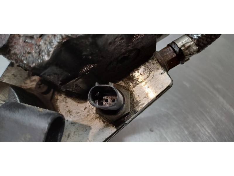 Recambio de bomba inyeccion para mercedes viano (w639) 3,0 cdi lang (639.813) referencia OEM IAM A6420700501  