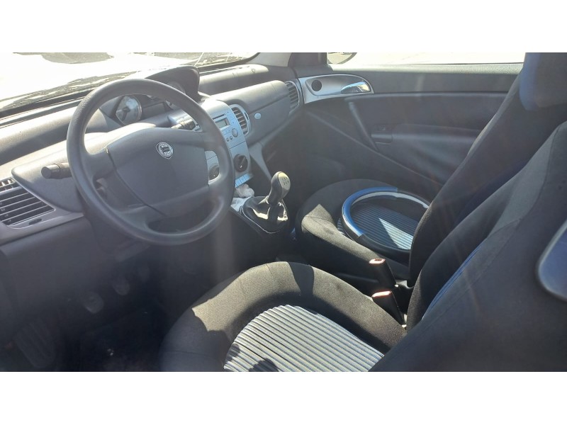 lancia ypsilon (101) del año 2006