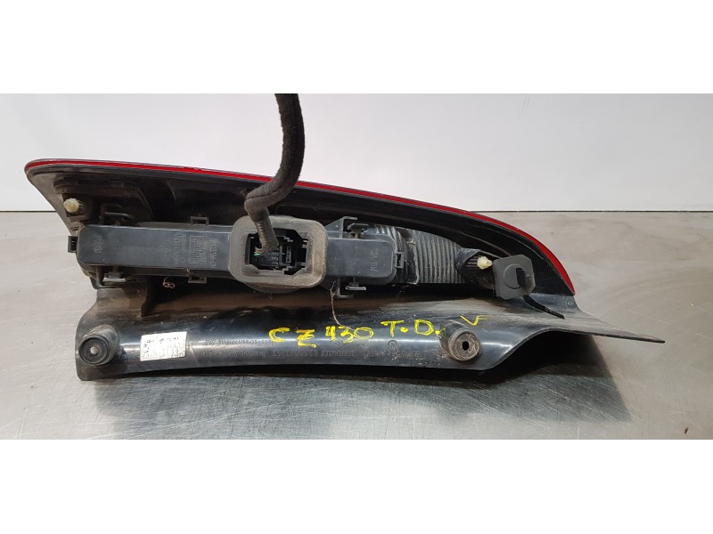 Recambio de piloto trasero derecho para renault espace iv (jk0) expression referencia OEM IAM 8200027152   Recambio de piloto trasero derecho para renault espace iv (jk0) expression referencia OEM IAM 8200027152