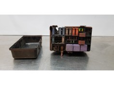 Recambio de caja reles / fusibles para renault espace iv (jk0) expression referencia OEM IAM 8200354721