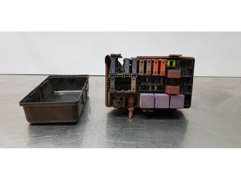 Recambio de caja reles / fusibles para renault espace iv (jk0) expression referencia OEM IAM 8200354721   Recambio de caja reles / fusibles para renault espace iv (jk0) expression referencia OEM IAM 8200354721