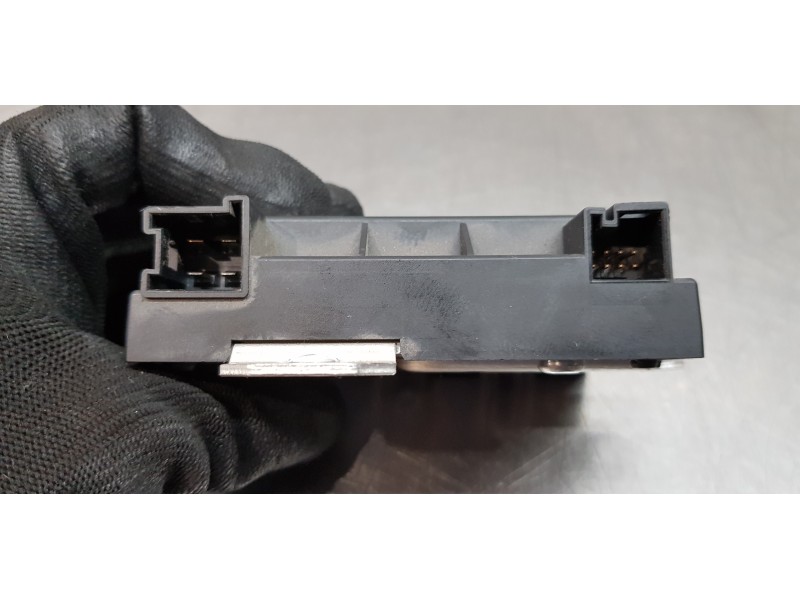 Recambio de modulo electronico para mercedes clase cls (w219) 350 cgi (219.357) referencia OEM IAM A2215401662  