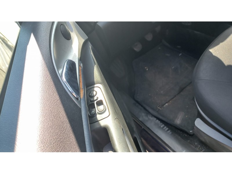 lancia ypsilon (101) del año 2006