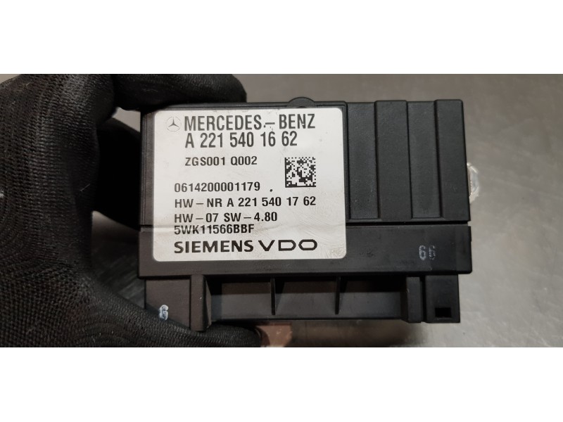 Recambio de modulo electronico para mercedes clase cls (w219) 350 cgi (219.357) referencia OEM IAM A2215401662  