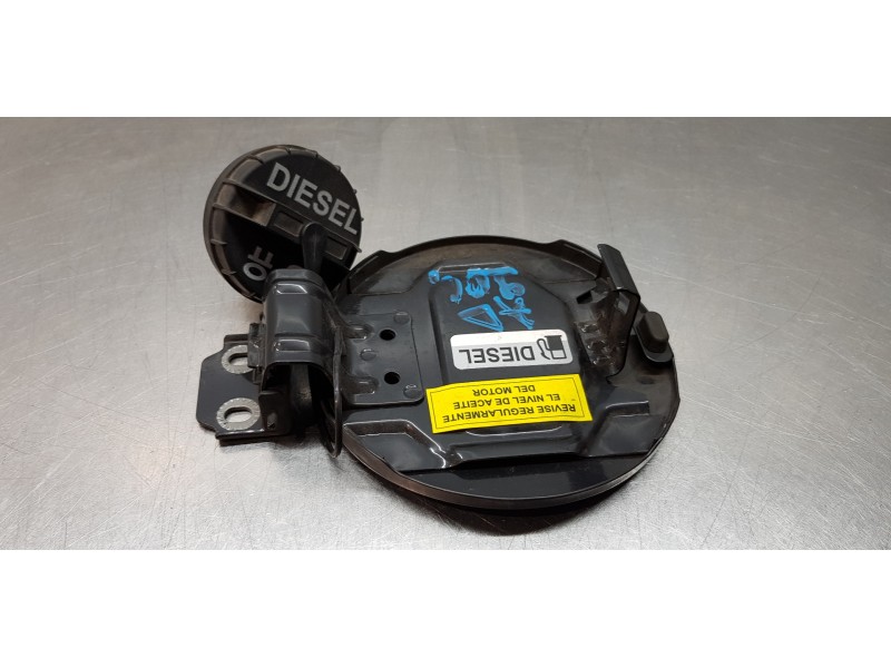 Recambio de tapa exterior combustible para ssangyong rodius xdi limited referencia OEM IAM 6361021003  