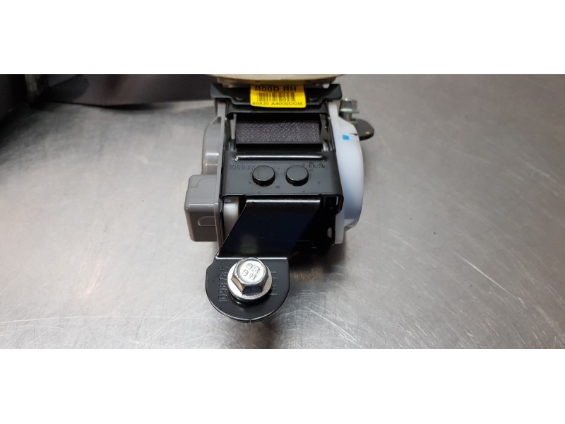 Recambio de cinturon seguridad trasero derecho para kia carens ( ) concept referencia OEM IAM 89820A4000  