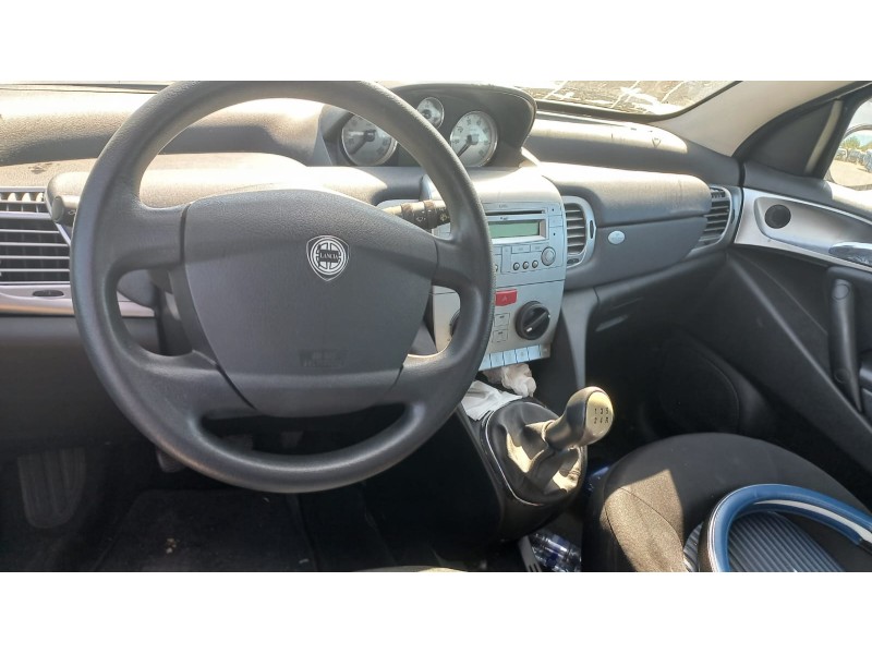 lancia ypsilon (101) del año 2006