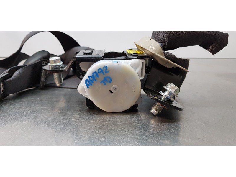 Recambio de cinturon seguridad trasero derecho para kia carens ( ) concept referencia OEM IAM 89820A4000  