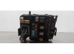 Recambio de caja reles / fusibles para hyundai i40 style blue referencia OEM IAM 919513X140
