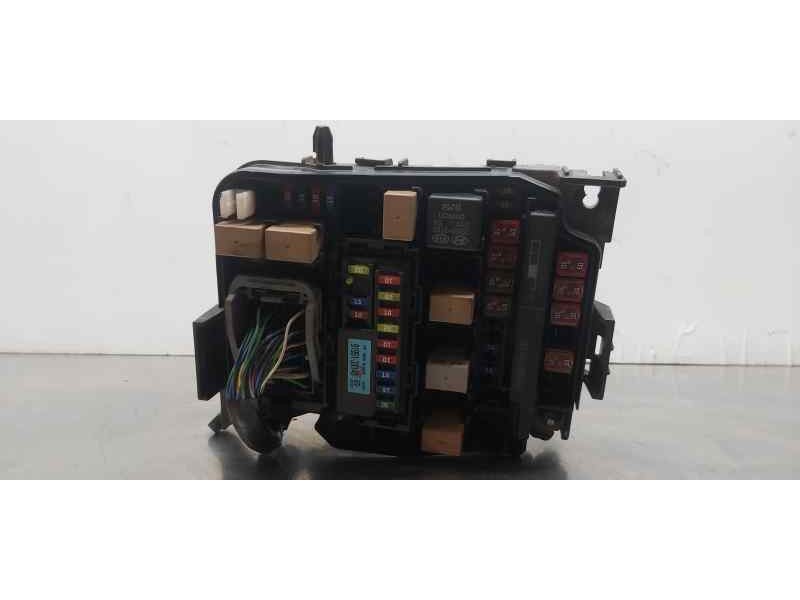 Recambio de caja reles / fusibles para hyundai i40 style blue referencia OEM IAM 919513X140   Recambio de caja reles / fusibles para hyundai i40 style blue referencia OEM IAM 919513X140